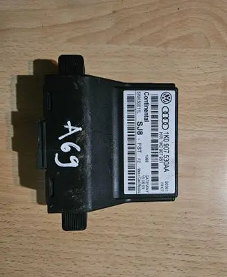 Skoda Fabia Mk2 (5J) Gateway control module 1K0907530AA