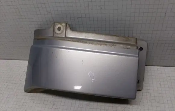 Opel Zafira A Rear/tail light trim molding 90580804RH