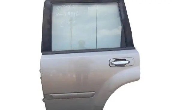Nissan X-Trail T30 Rear door 3C6