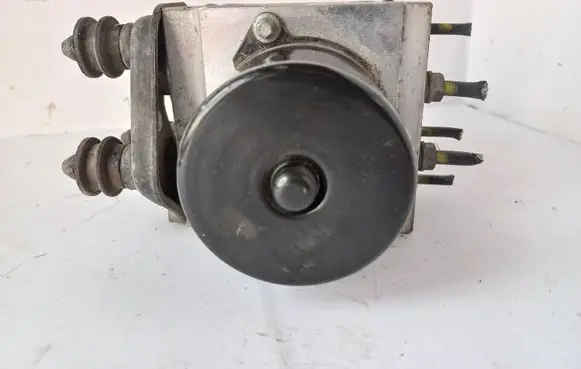 Volkswagen PASSAT B6 ABS Pump 3C0614095 3C0614095P