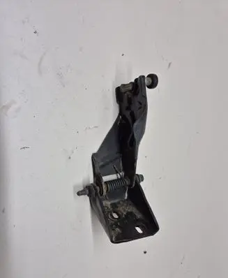 Chrysler Town u0026 Country V Sliding door middle roller runner 05020672AE