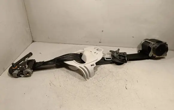 Jaguar XE Front seatbelt 629450600