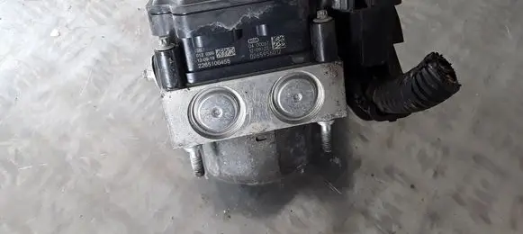 Nissan Micra ABS Pump 2265106455