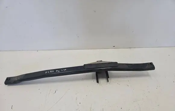 Volvo XC90 Engine mounting bracket