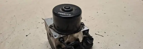 Volkswagen Golf IV ABS Pump 1J0907379G HLR8H02E71 10094903403