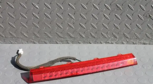 Hyundai Santa Fe Third/center stoplight 927002B0