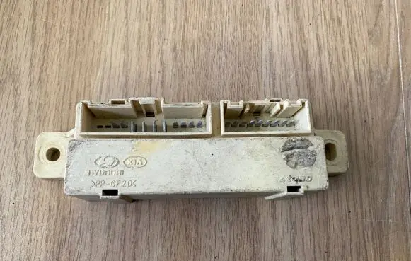 Hyundai i30 Door central lock control unit/module PPGF20