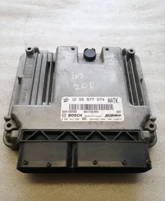 Opel Insignia A Engine control unit/module 0281017452 55577674 55575350