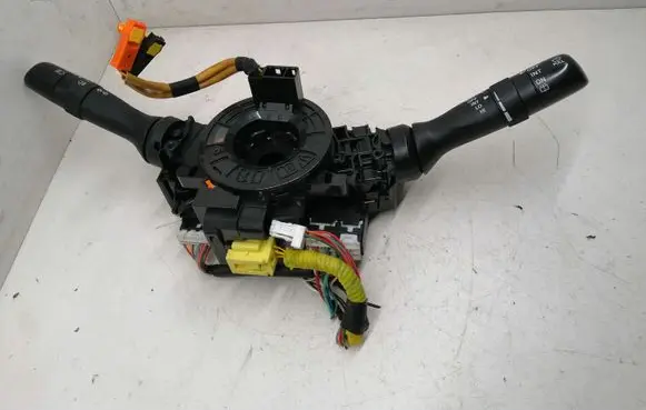 Toyota Prius (XW20) Wiper turn signal indicator stalk/switch 17F060 173832