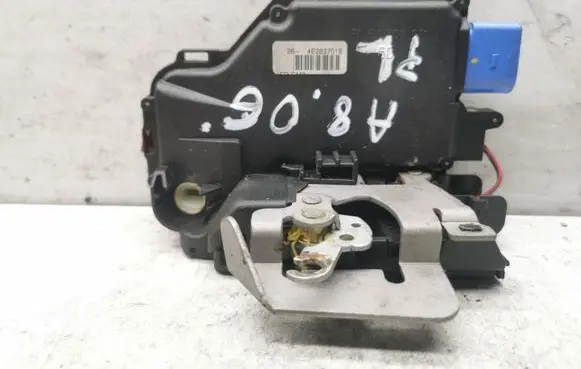 Audi A8 S8 D3 4E Front door lock 4E2837016