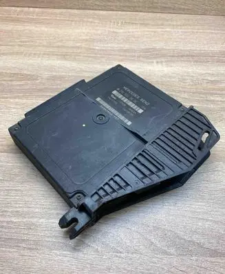 Mercedes-Benz E W210 Comfort/convenience module 2108203826 335626