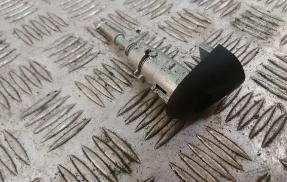 Front door lock