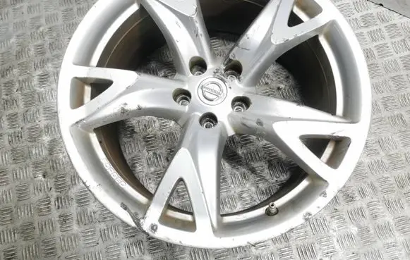 Nissan 370Z R19 alloy rim 1EC4BFZ43