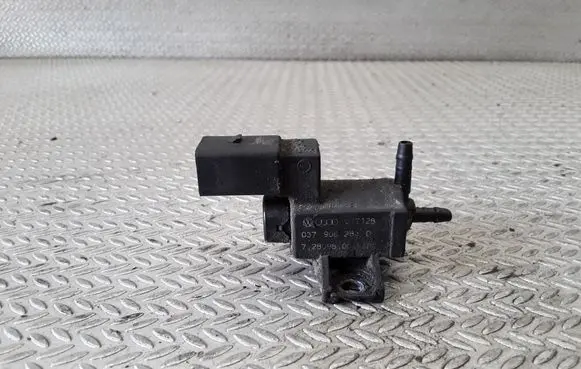 Volkswagen Phaeton Vacuum valve 037906283D