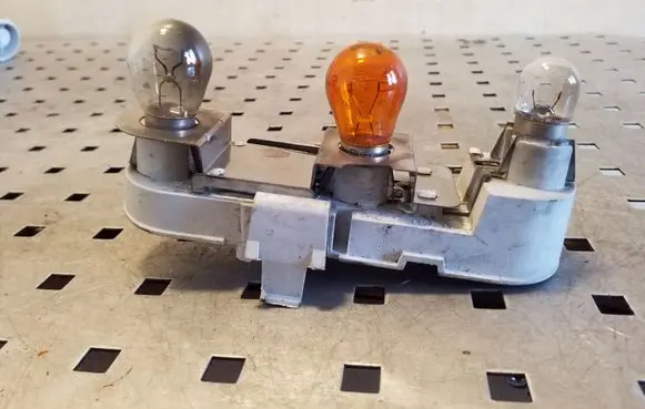 Tail light part