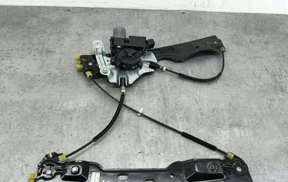 Opel Astra J Front door window regulator with motor