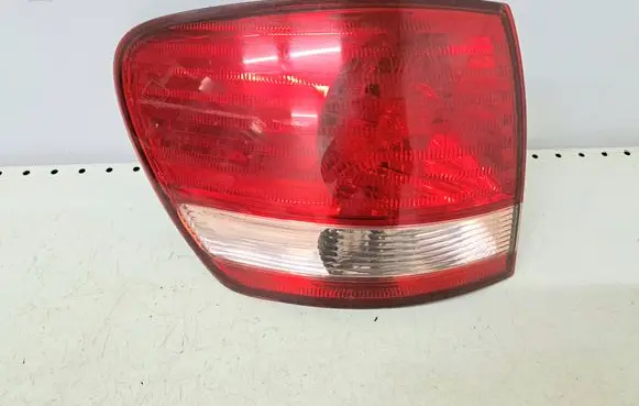 Toyota Avensis Verso Rear/tail lights