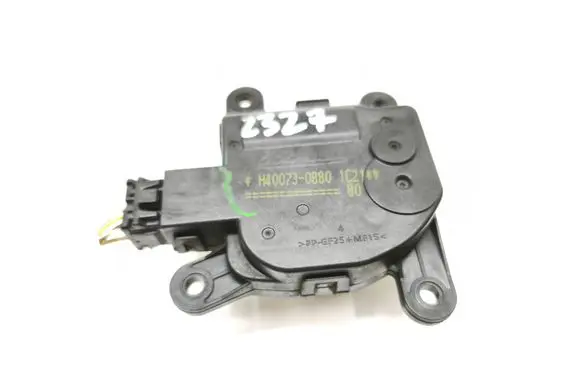 KIA Sorento Air flap motor/actuator H400730880