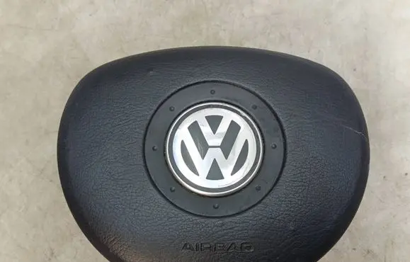 Volkswagen Polo IV 9N3 Steering wheel airbag 1T0880201E 28092006