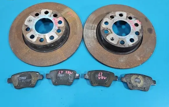 Skoda Yeti (5L) Brake discs and calipers set IMPRK1584444