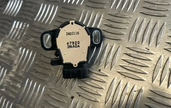 Nissan Leaf I (ZE0) Brake pedal sensor switch 479203NA0A