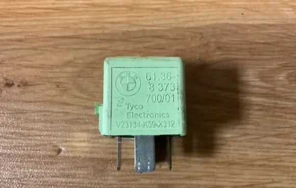 BMW 5 E39 Other relay V23134K59X312 6136 8373