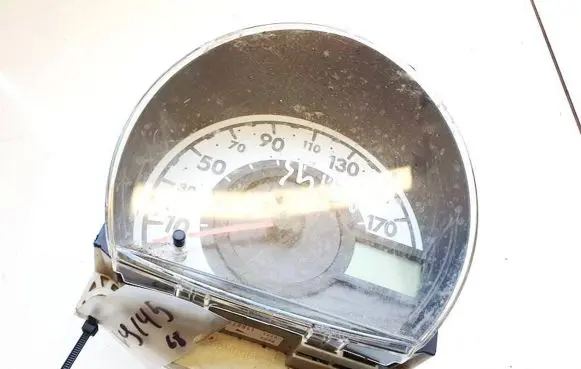 Citroen C1 Speedometer (instrument cluster) 564110u 564-110u