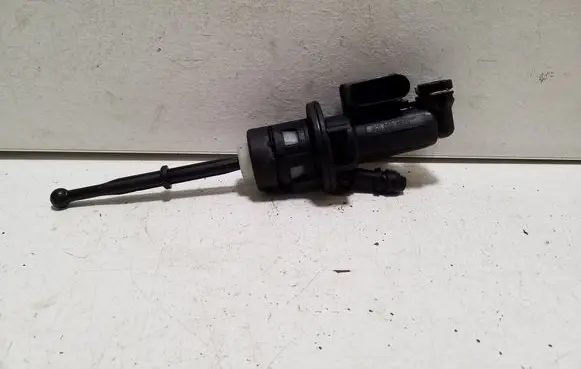 Clutch master cylinder