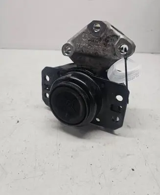 Citroen C4 I Picasso Engine mount bracket 9636270080