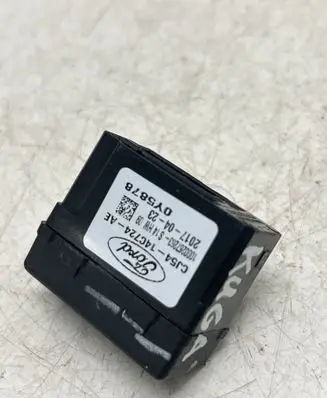 Ford Kuga II Seat heating relay CJ5414C724AE