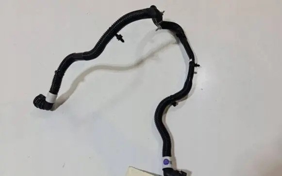 Tesla Model 3 Engine coolant pipe/hose 1077595-00-E 107759500E 1077595