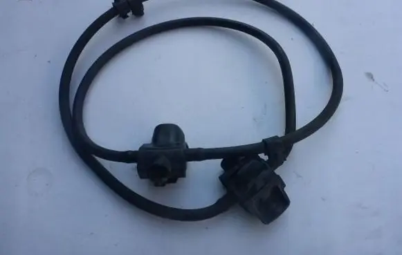 Nissan 370Z Windshield washer fluid hose 