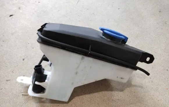Hyundai Ioniq 5 Windshield washer fluid reservoir/tank 98610GI000 98610GI100
