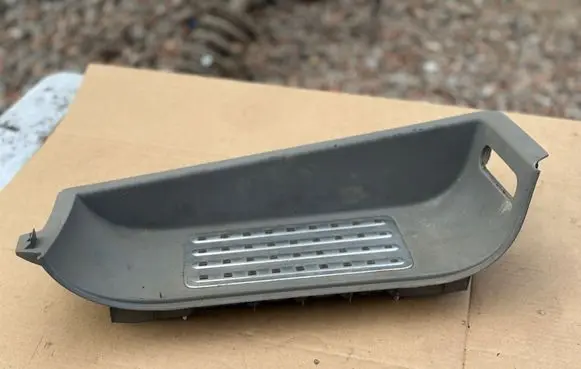 Volkswagen Multivan T5 Front sill trim cover 7H5863736F 122004133 305647