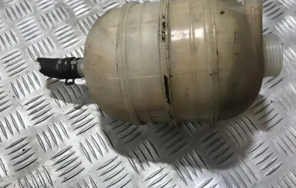 Peugeot 206 Coolant expansion tank/reservoir 9647777280