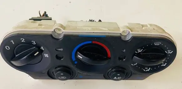 Ford Fiesta Climate control unit 2S6H19980BD