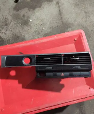 Audi A6 S6 C6 4F Dash center air vent grill 4F1820951
