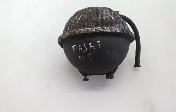 Volkswagen PASSAT B5 Vacuum air tank 