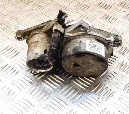 Ford Mondeo Mk III Vacuum pump XS7Q2A451BA