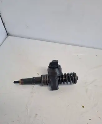 Audi A6 S6 C6 4F Fuel injector 0414720215