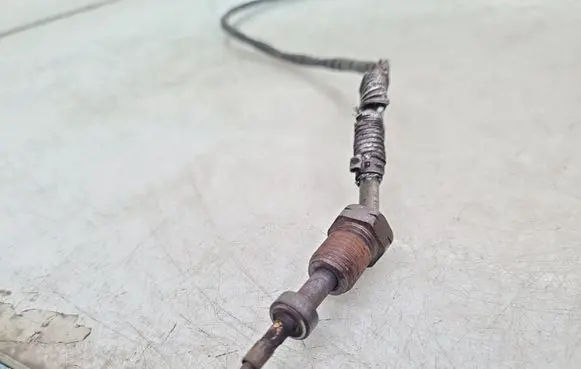 Volkswagen Golf VI Exhaust gas temperature sensor 03L906088EC