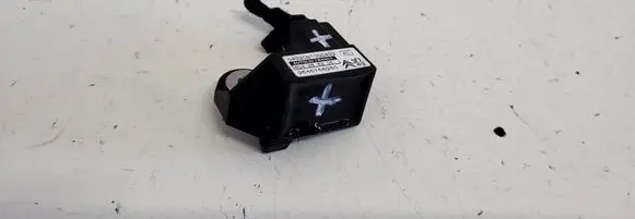 Citroen C4 I Airbag deployment crash/impact sensor 9646768980 04320BT000422 604288200