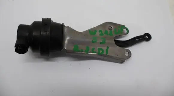 Mercedes-Benz E W212 Valve vacuum