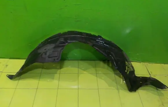 Suzuki SX4 Front arch PRZOD LEWE