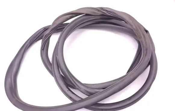 Mercedes-Benz Sprinter W906 Front door rubber seal