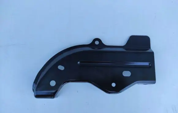 Tesla Model 3 Fender mounting bracket 109230400B