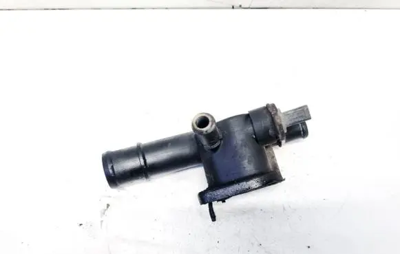 Volkswagen Caddy Engine coolant pipe/hose 038121132