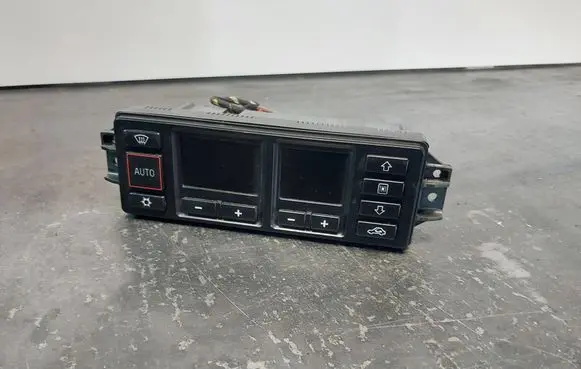 Audi A3 S3 8L Climate control/heater control trim 8L0820043B