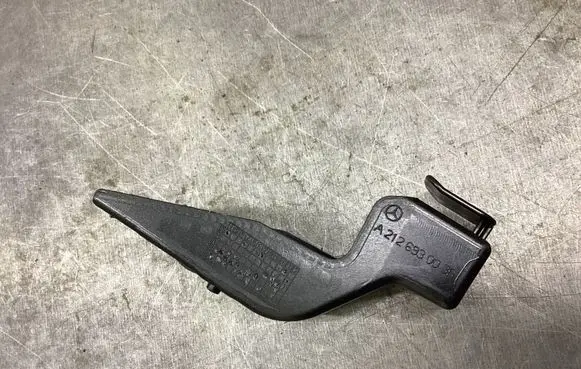 Mercedes-Benz CLS C218 X218 Other dashboard part A2126930038