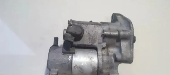 Toyota Yaris Starter motor 2810033050 28100-33050